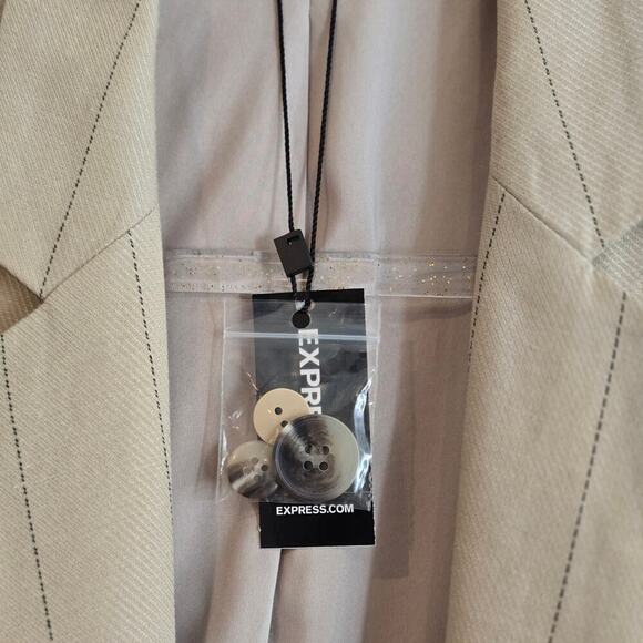 NWT EXPRESS pinstripe double-breasted petite blazer womens sz 4 - Picture 5 of 7